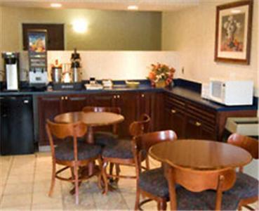 Country Hearth Inn - Боулинг Грийн Екстериор снимка